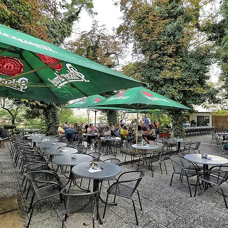 Safarikova * Praha