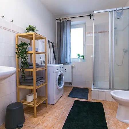 Safarikova * Praga